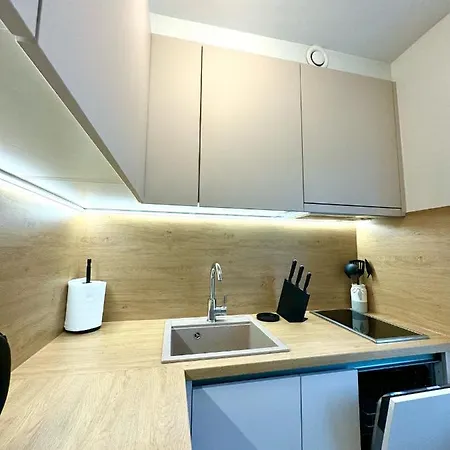 Cozy In Centre Διαμέρισμα